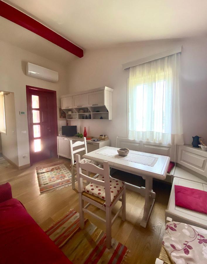 Residenza Palmira Bardolino Apartment Calmasino Екстериор снимка