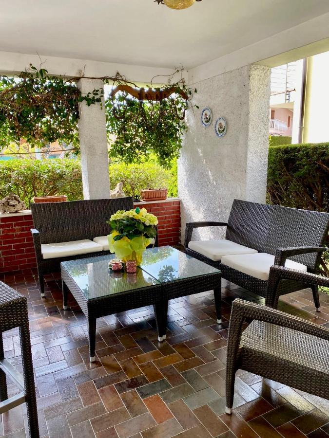 Residenza Palmira Bardolino Apartment Calmasino Екстериор снимка