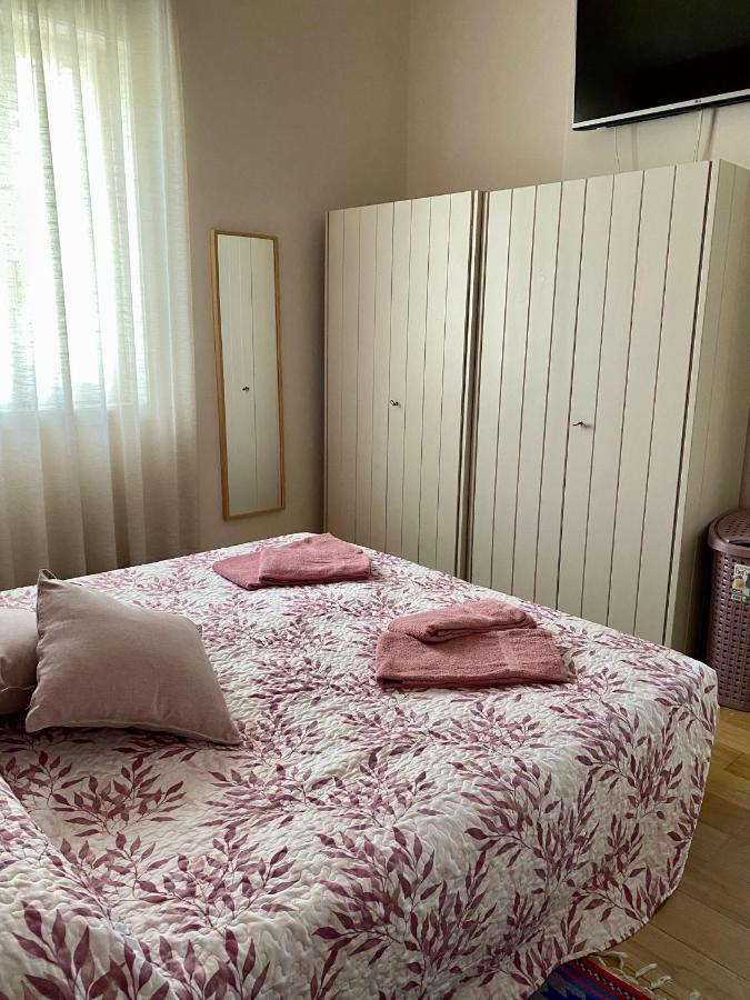 Residenza Palmira Bardolino Apartment Calmasino Екстериор снимка